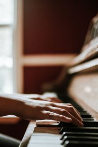 Alla kan spela piano